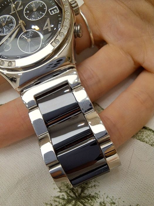 Zegarek swatch irony chrono srebrny czarny że stoperem