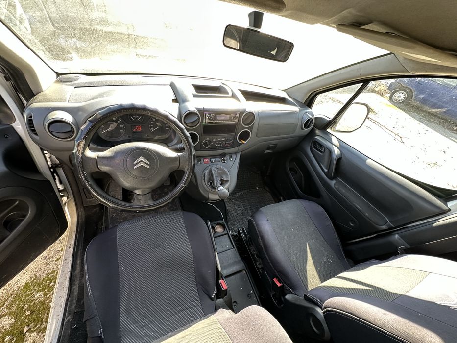 Легковий універсал Citroen Berlingo, 2011 року