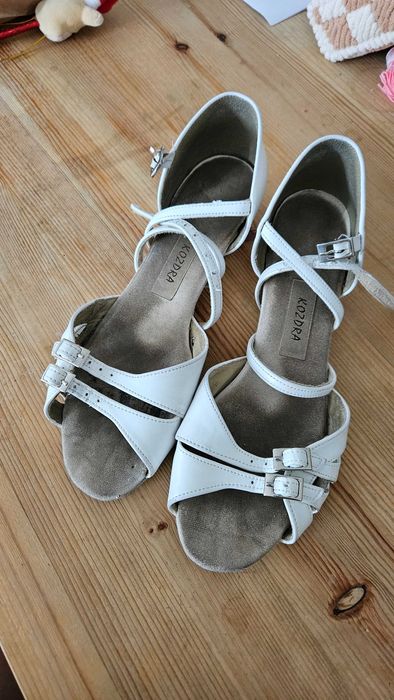 Buty do tańca,  obuwie taneczne Kozdra skóra 23,5cm