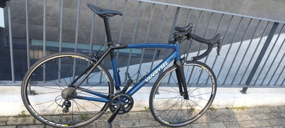 Bicicleta Van Rysel 900AF 105