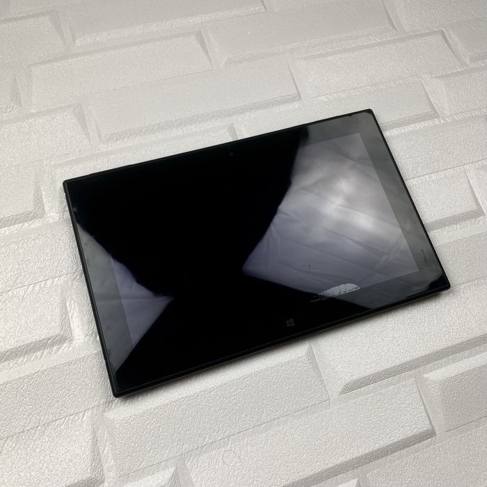 Nokia Lumia 2520 NFC Zeiss Windows RT планшет чорний Bluetooth Wi-Fi