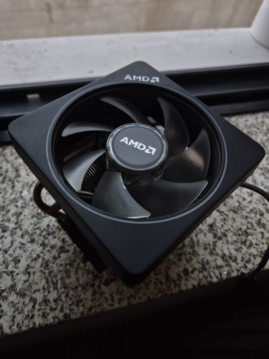Cooler AMD Wraith Prism
