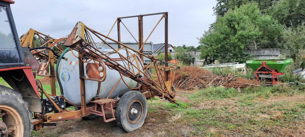 Opryskiwacz 18 metrow