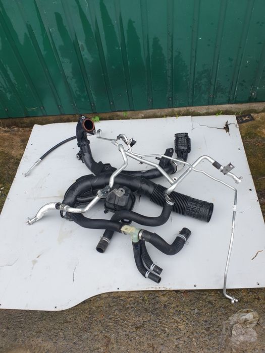 Трубкі кондеціонера води повітря Renault trafic 2.0 Дизель