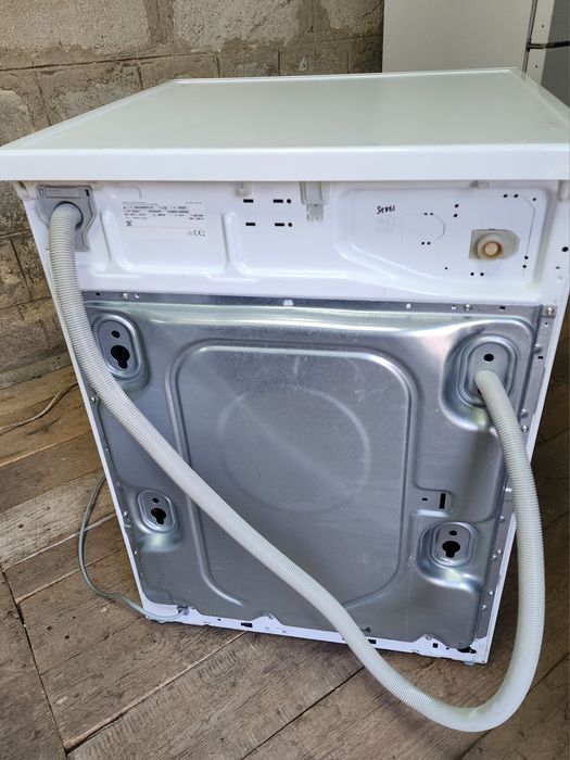 Пральна машина BOSCH Serie 6/22р/9кг ідеальний стан