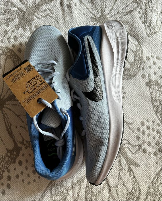 Кроссовки Nike Revolution 7
