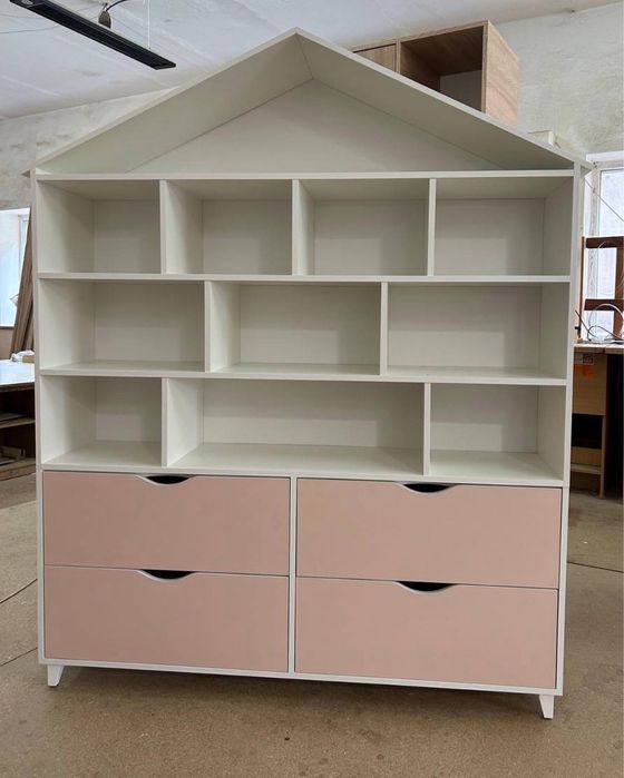 Шкаф  полки для игрушек