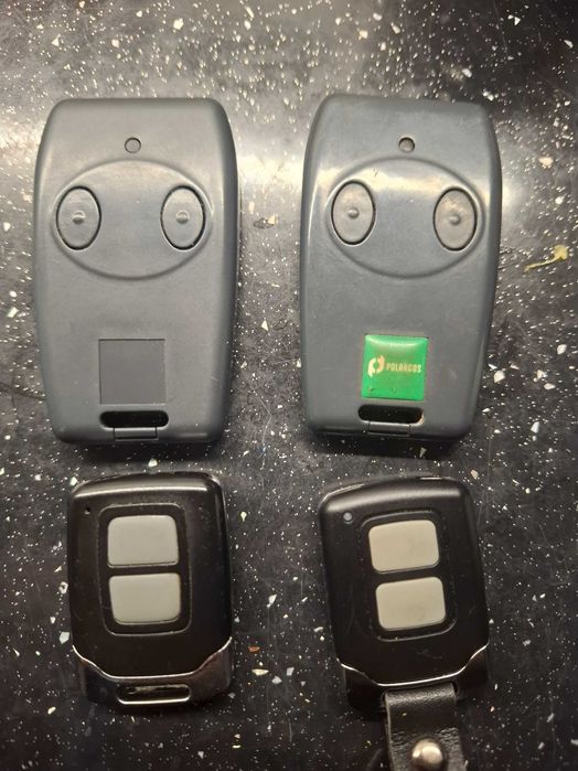 Cztery piloty do bramy Polargos