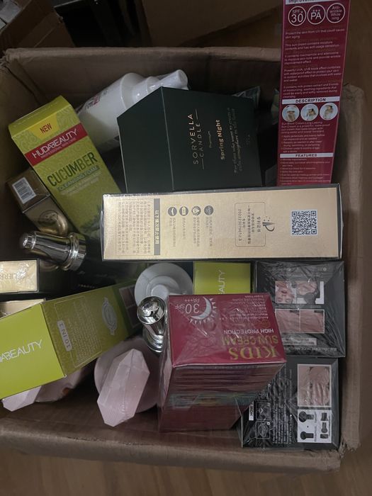 Paka 50 sztuk kosmetyki mix