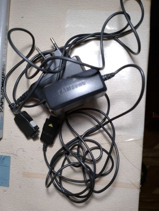 зарядное устройство для телефона