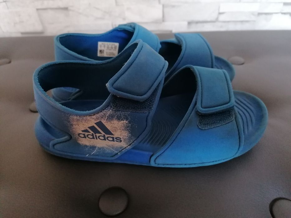 Buty adidas sandały
