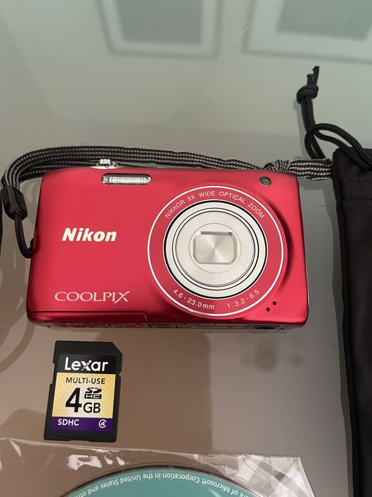Nikon Coolpix S3100 Vermelha 14MP - Kit Completo com Cartão 4GB e Acessórios