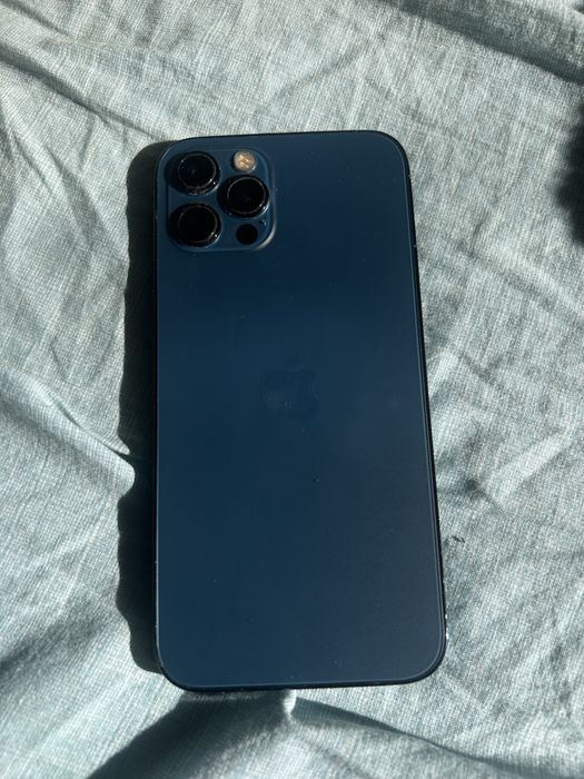 Iphon12 pro . 100% акб