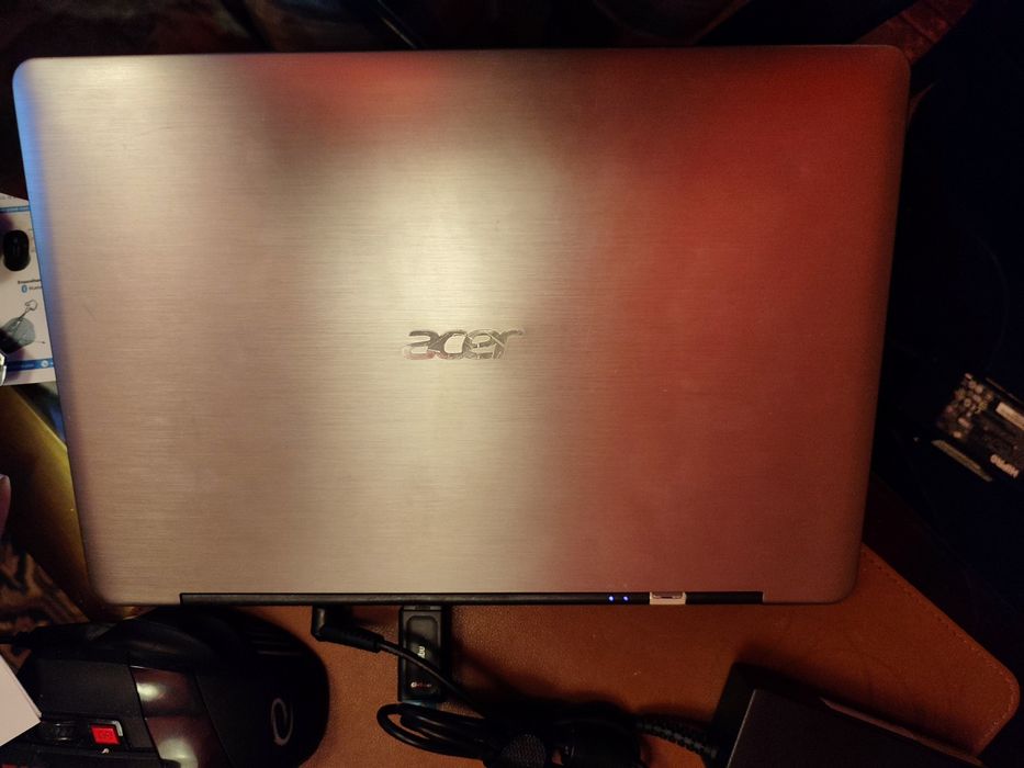Baixa de preço - Acer ultrabook s3-391