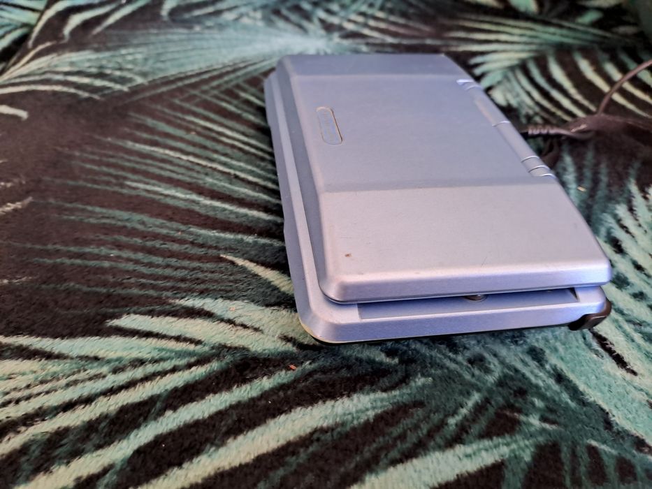 Nintendo  DS NTR 001 z ładowarką sprawne