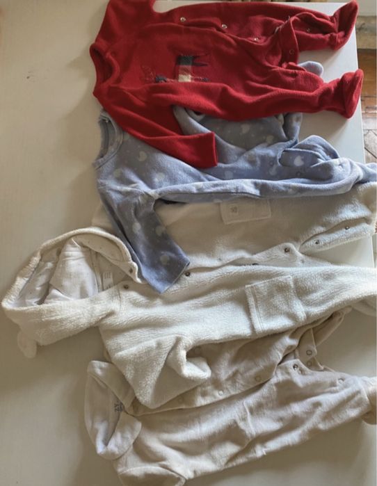 4 Babygrows da zippy 0-1m