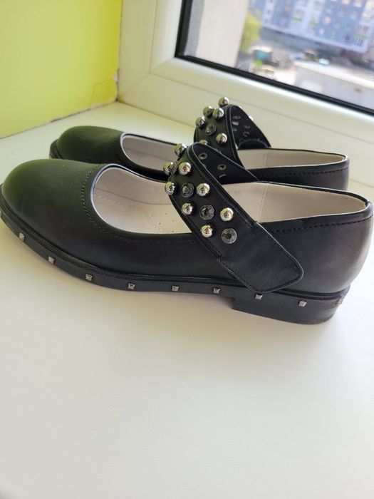 Туфлі шкіряні для дівчинки