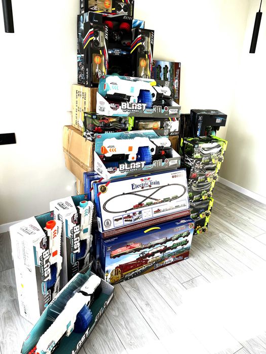 Лот нових іграшок зі складу. Розпродаж -60%