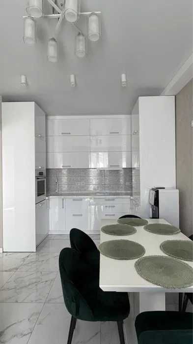 Apartment in Kyiv, Holosiiv - More