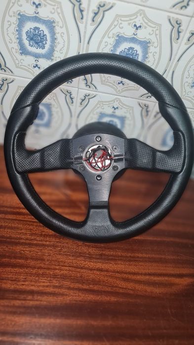 Volante Momo Thunder