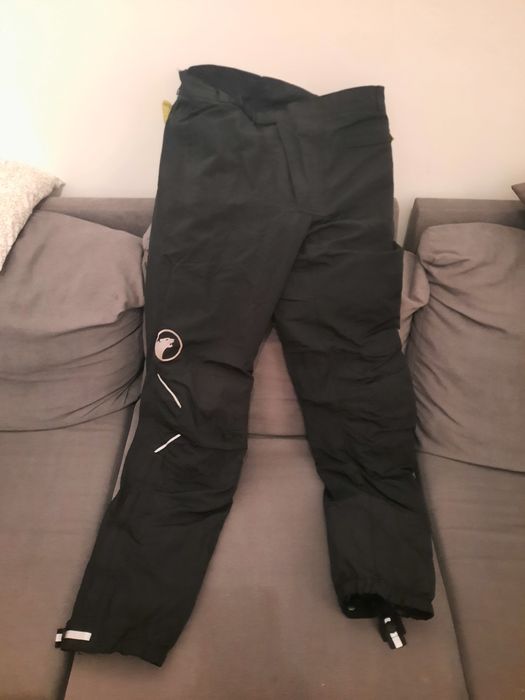 Vendo calça Homem BERING - C/ proteções