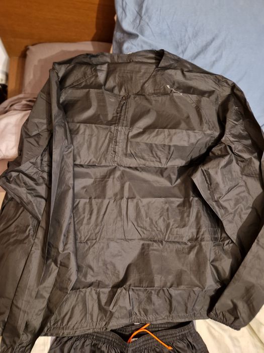 Calças e Casaco impermeável - tamanho XL