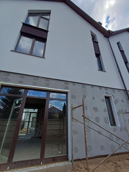 Продам сучасний таунхаус на Таірова . ПРОГРАМИ!!! (227-192)