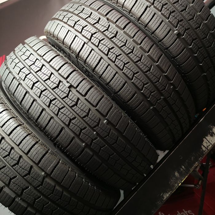 205/75/16 C Sprzedam komplet opon zimowych Nexen