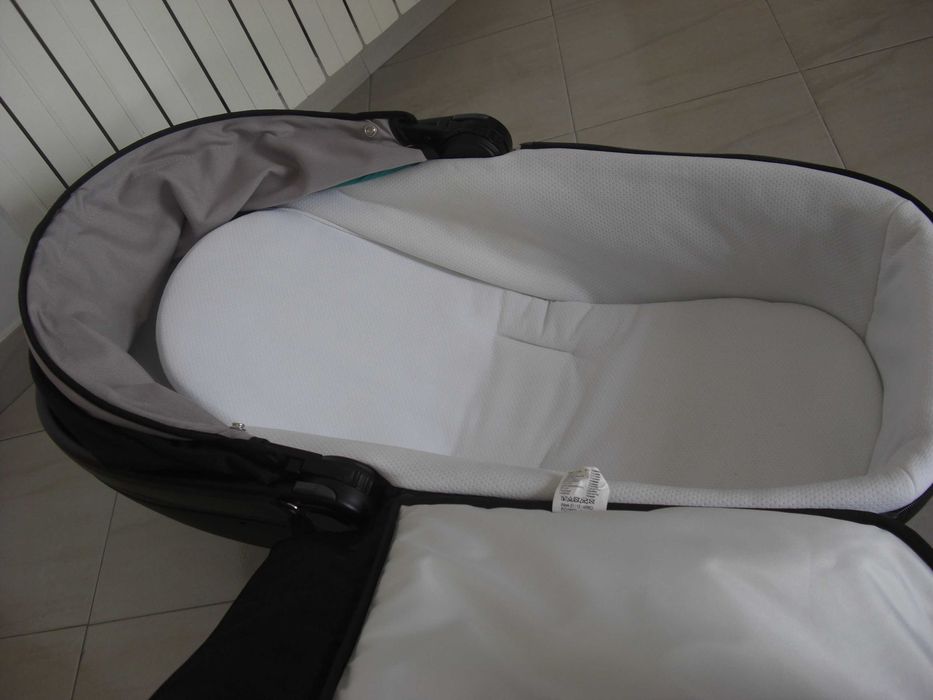 Chicco Trio Active 3 Top como novo! com OFERTA de base ISOFIX nova!!