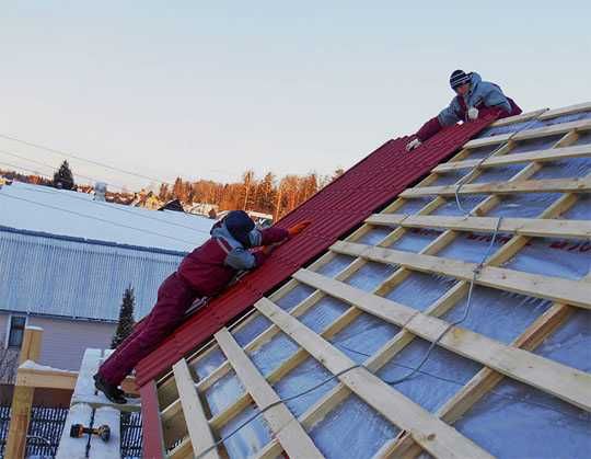 Покрівля даху будинку, дача, дім, коттедж таунхаус сто магазин