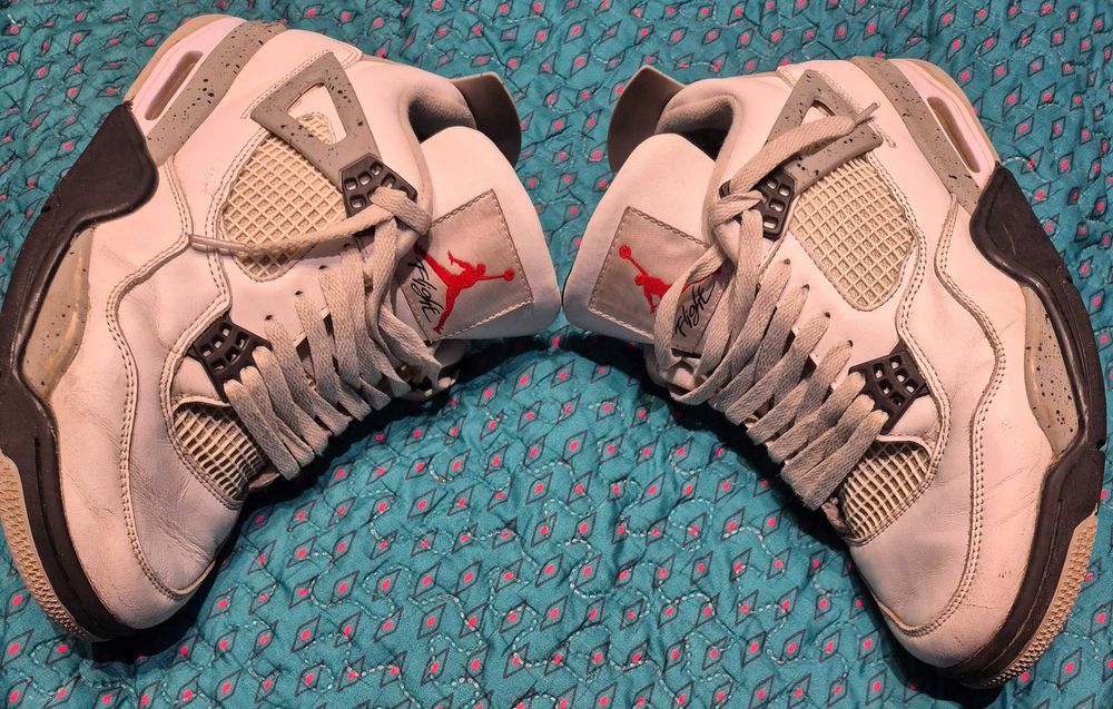 Air Jordan 4 retro cement