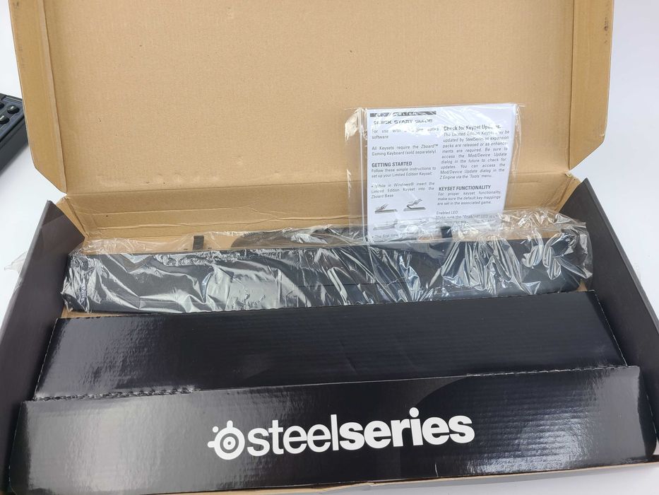 Ексклюзивна клавіатура SteelSeries StarCraft II Limited Edition Zboard