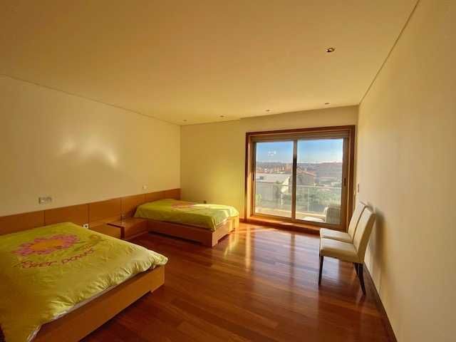 Duplex T3 luxo com duas frentes e  vista mar