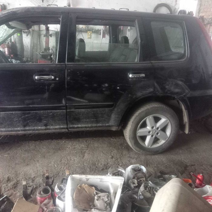 Nissan X-Trail (T30) 2.2 dCi 4WD (2005) - НА ЗАПЧАСТИНИ