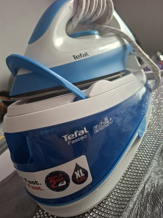 Żelazko TEFAL  ze stacją parową, zbiornik XL