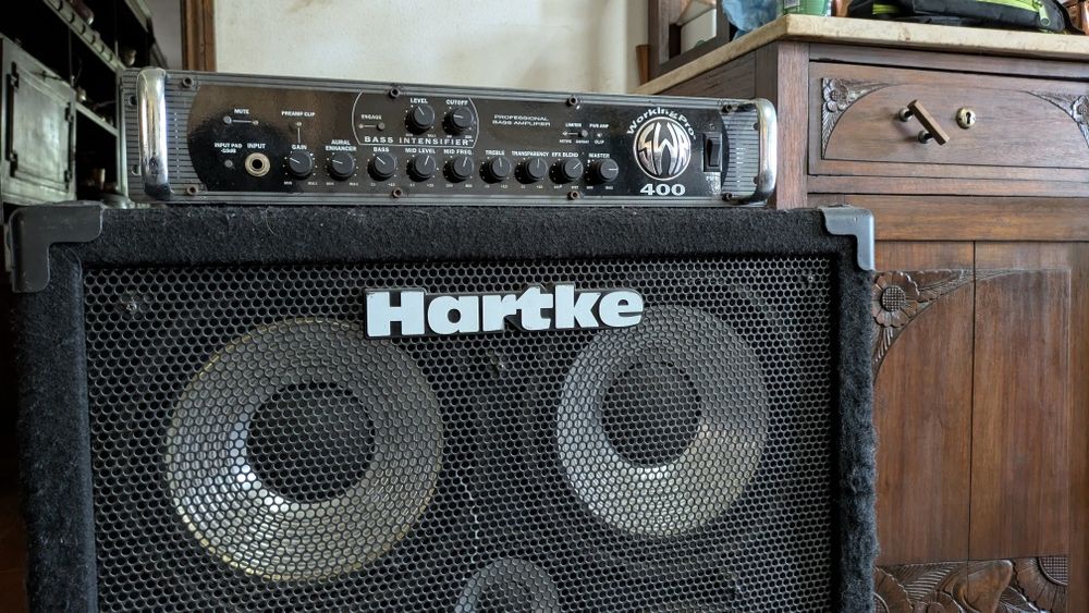 Amplificador  de Baixo SWR 400 + Coluna Hartke 400 W