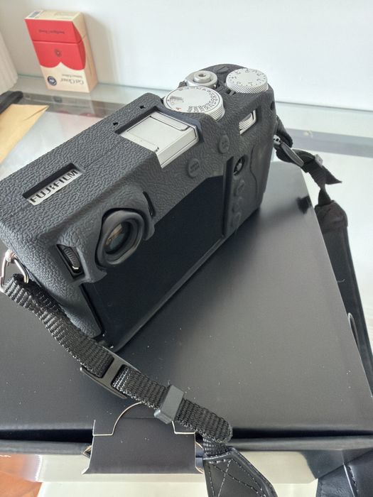 Fujifilm x100vi silver usada apenas 1 vez com fatura
