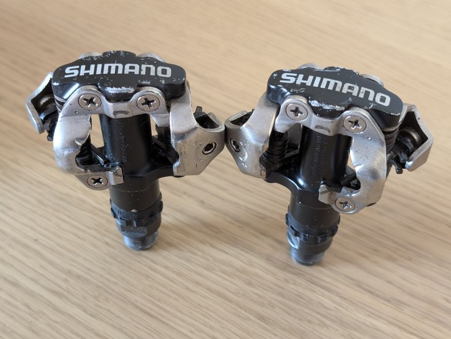 Pedais BTT Shimano