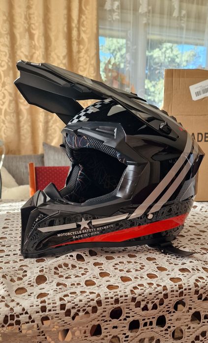 Kask crossowy Nowy
