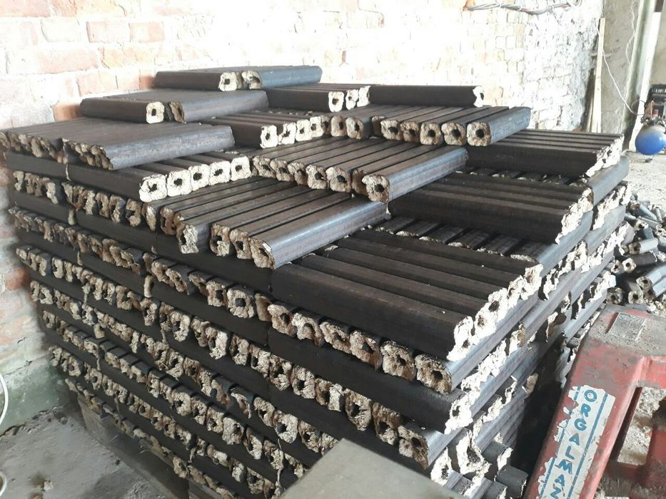 9000грн за тонну Паливні брикети pini-key з дубової опілки