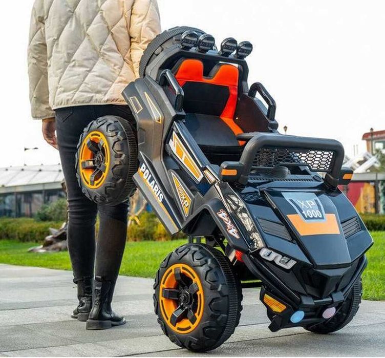 Дитячий електромобіль Monster 4X4 120W 1-местн. 3 цвета