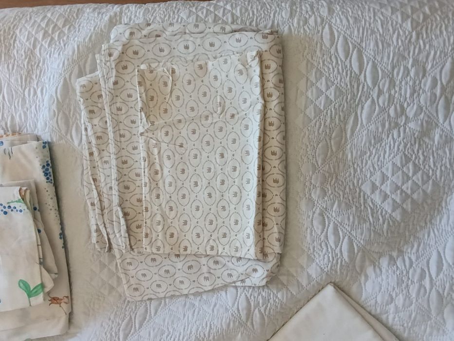 Capas Edredon com fronha - Berço bebé - 125x110cm -6eur/unidade