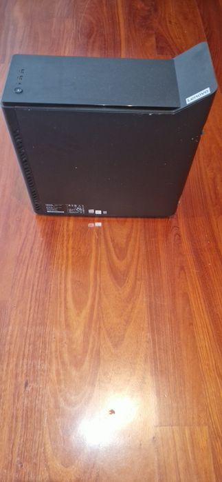 LENOVO Legion T5 28IMB05-805 (Intel Core i7-10700 - NVIDIA GeForce RTX 2060 - RAM:16GB