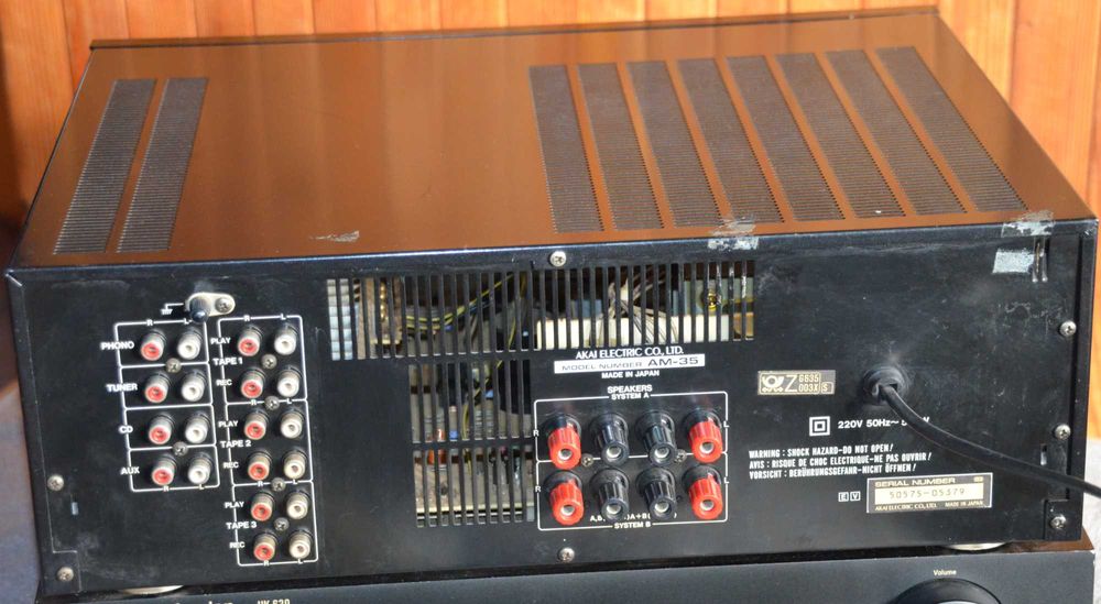 Akai AM-35 wzmacniacz stereo 2x110w  Japan