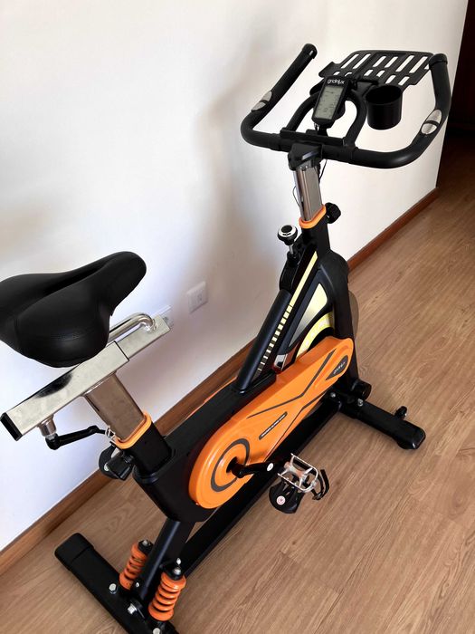 Bicicleta de Spinning - Gridinlux ALPINE 8500 Spinning Bike
