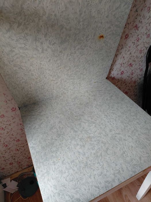 Стіл розкладний,кухонний