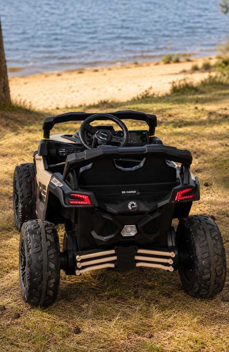 Auto na akumulator. CAN-AM Maverick 24V Pojazd dla Dzieci 24V Panel MP3