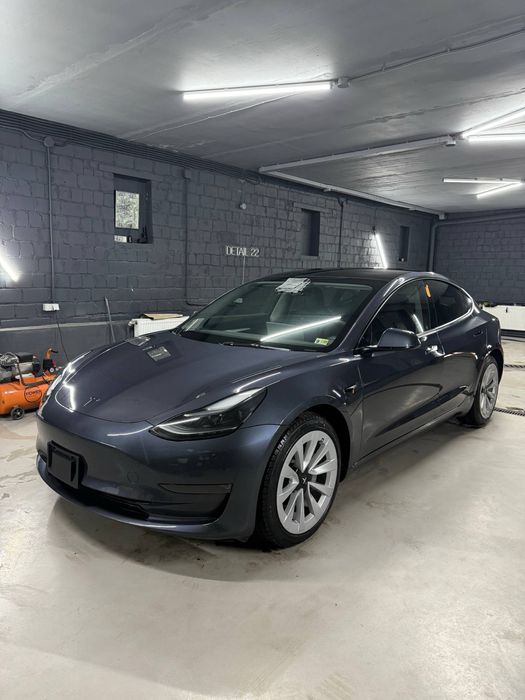 Tesla Model 3 2023 62 kwt RWD