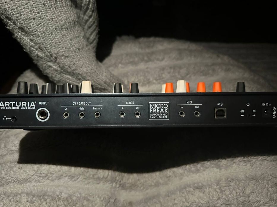 Сінтезатор Arturia microfreak