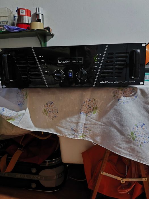 Vendo Amplificador Ibiza 1000, em perfeitas condições, tem pouco uso